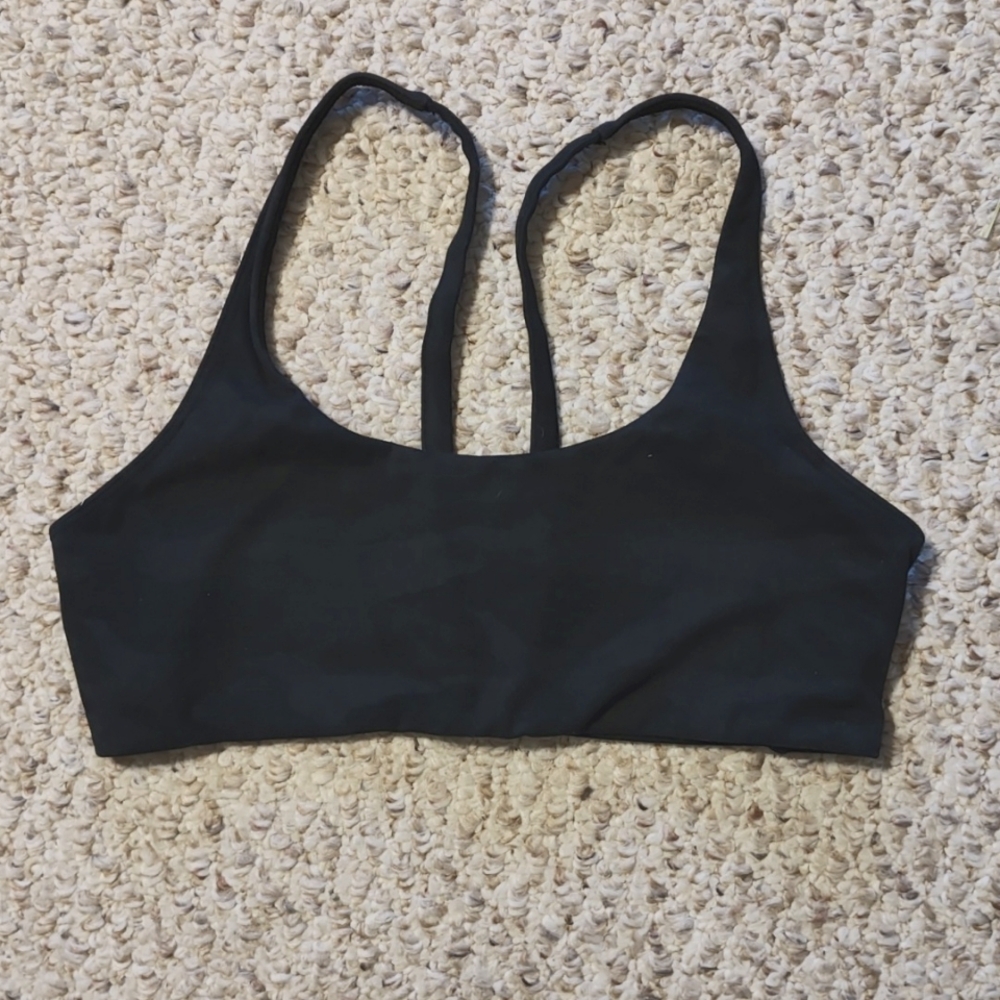Vuori Yosemite sports bra
